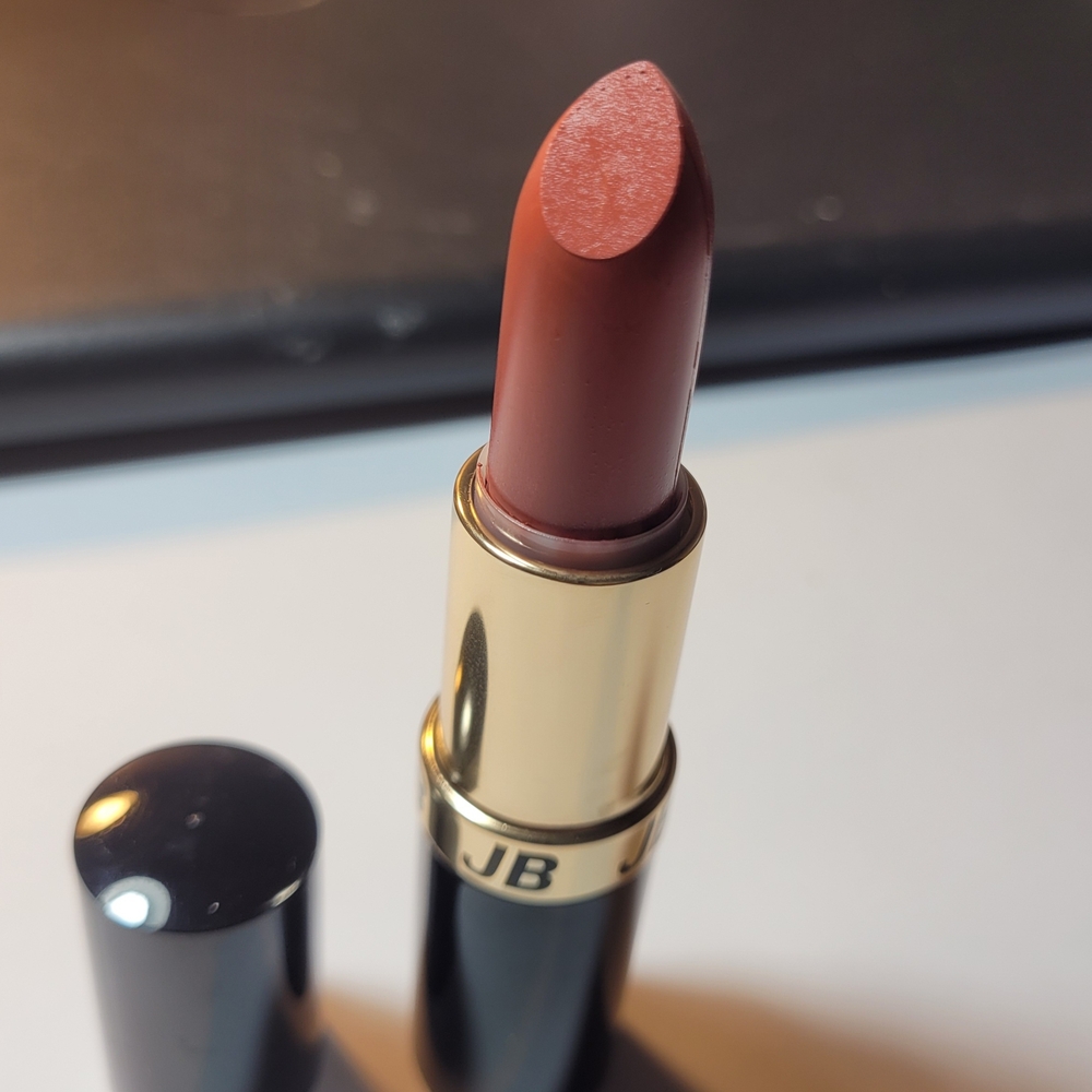 Luxurious Brown Lipstick